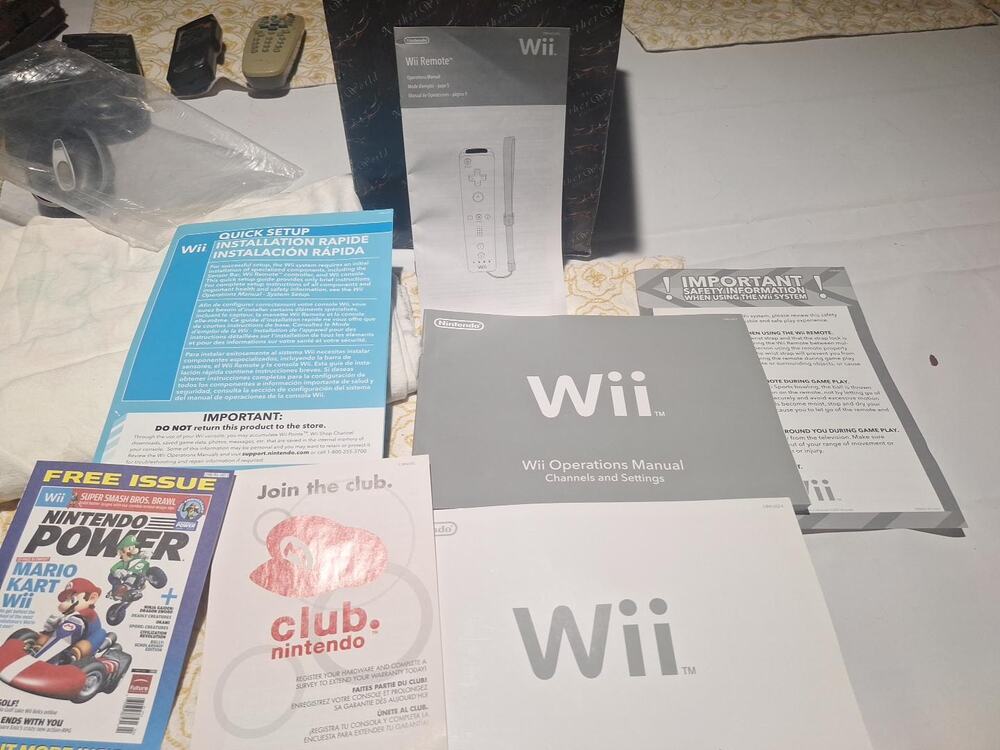 Nintendo Wii Manuals Inserts Lot System Setup Club Nintendo Power RVL-001 OEM